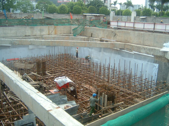 廣州地鐵一號線大型樁基托換工程