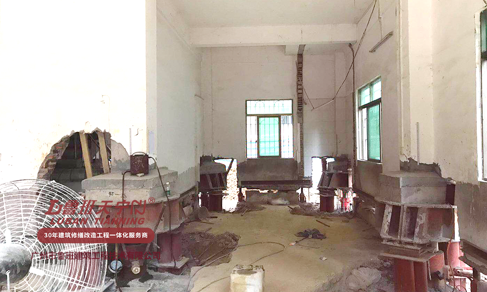 深圳觀瀾花園三棟民房糾偏
