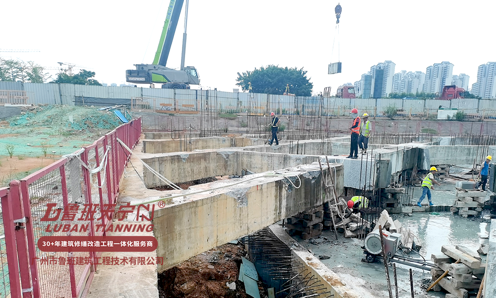 廣州增城科技小鎮(zhèn)四期L-03-01地塊支撐梁、冠梁和支護(hù)樁拆除破除工程